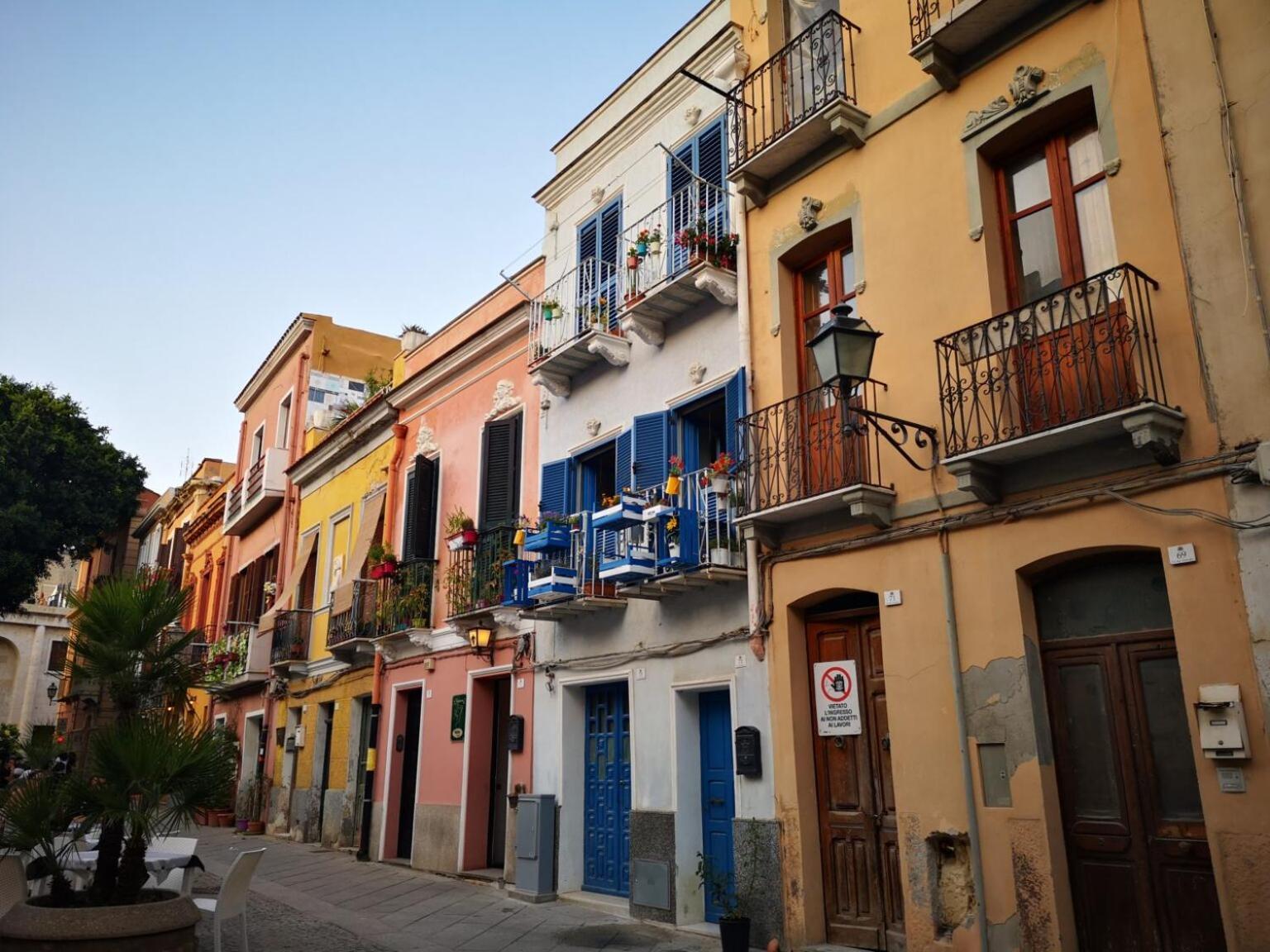 Centro Storico Lovely House R9345 Cagliari Exterior photo